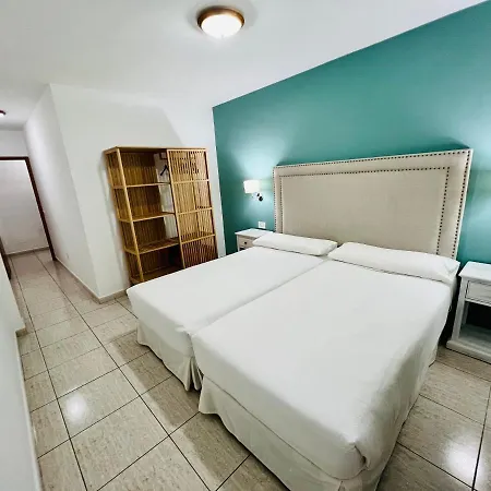 Apartamentos Frontera