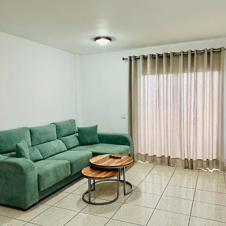 Apartamentos Frontera *