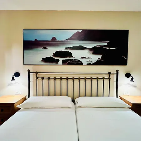 Apartamentos Frontera