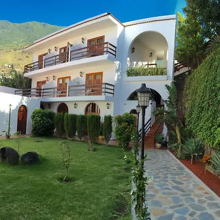 Apartamentos Frontera